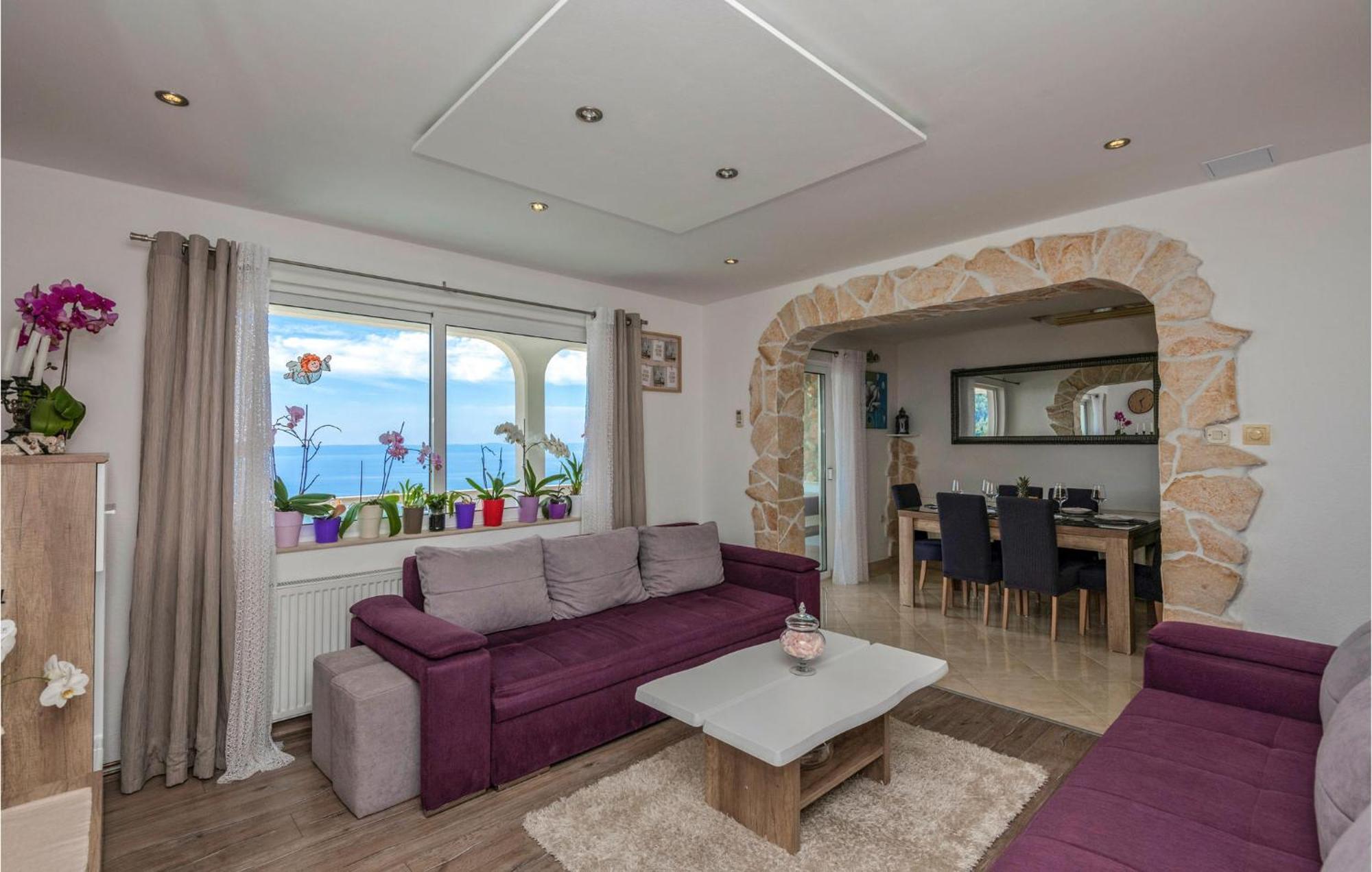 Cozy In With Jacuzzi Apartment Makarska