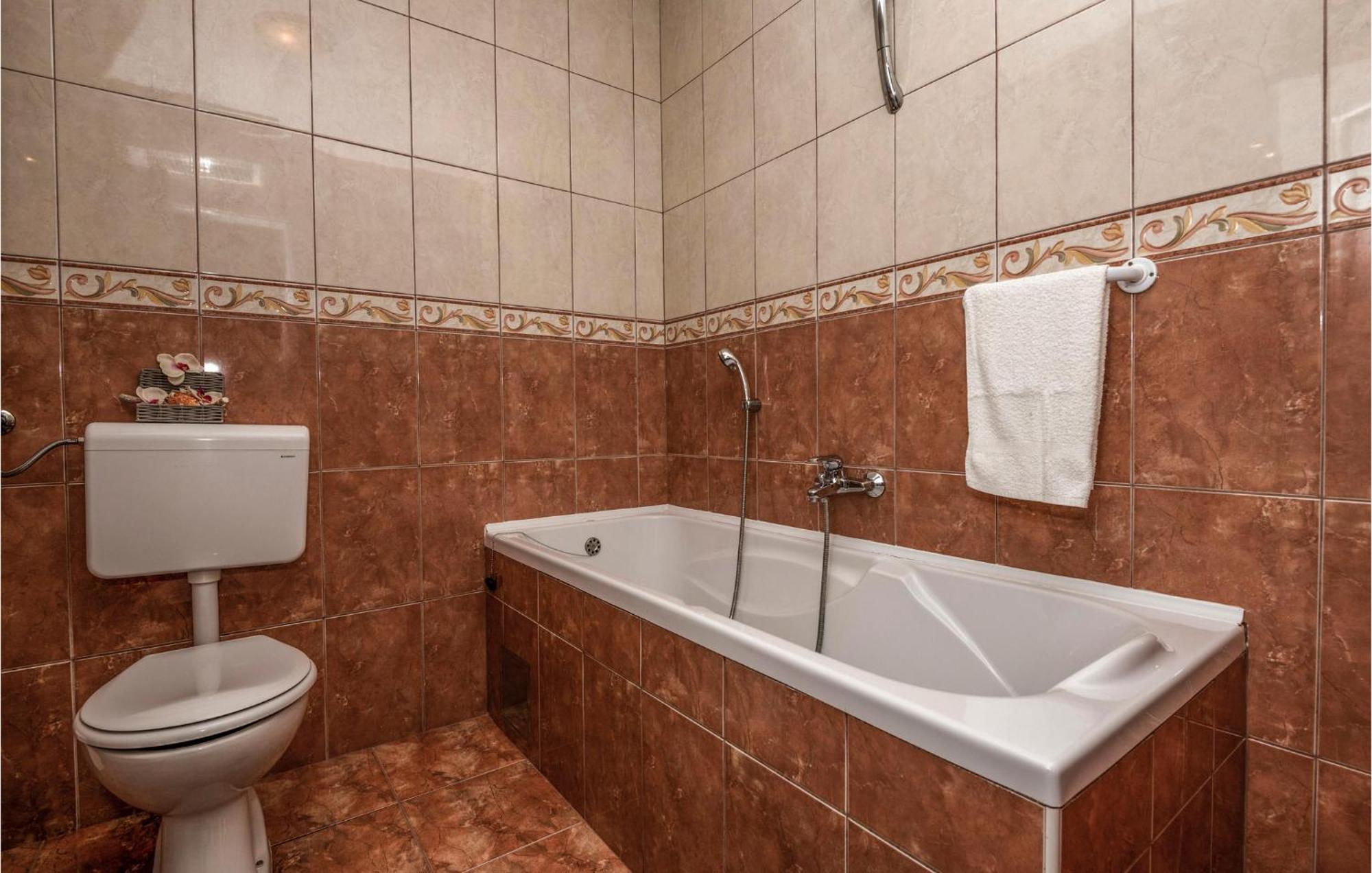 Cozy In With Jacuzzi * Makarska